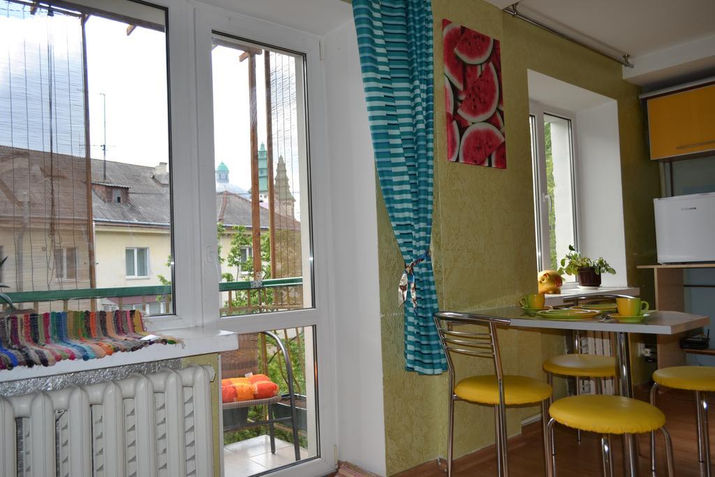 Catedra View Apartment Ternopil Eksteriør bilde
