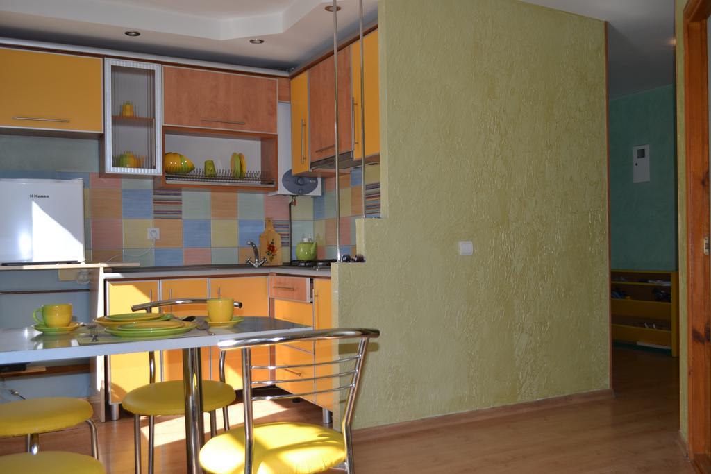 Catedra View Apartment Ternopil Eksteriør bilde
